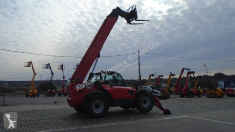 Empilhador telescópico Manitou