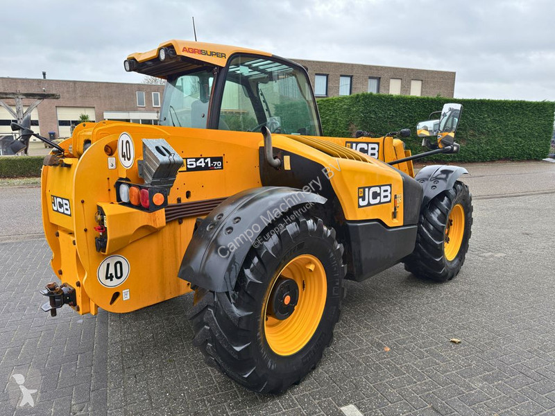 JCB Agri Super telescopic handler