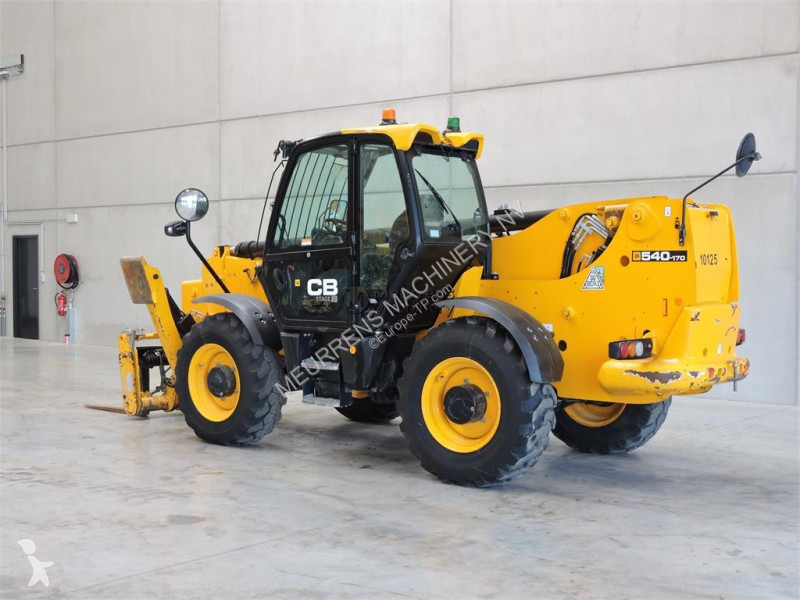 رافعة شوكية تلسكوبية JCB