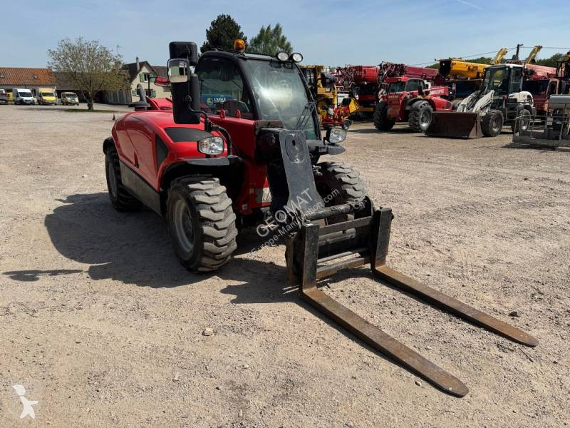 Телескопический погрузчик Manitou Confort