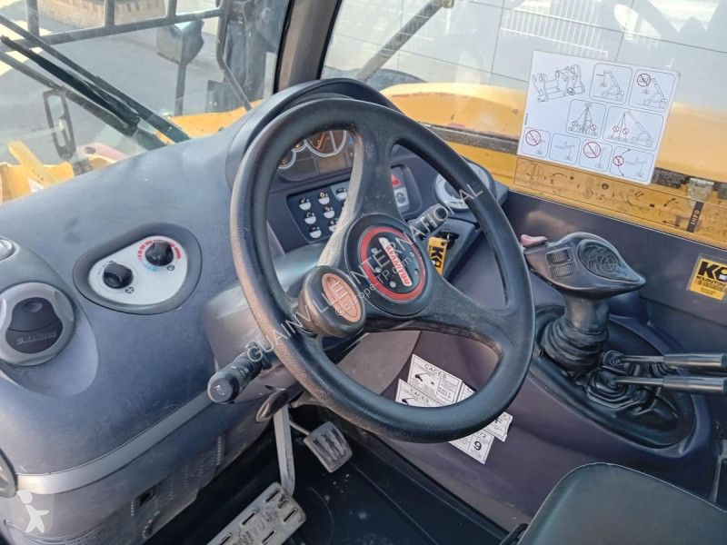 رافعة شوكية تلسكوبية Manitou
