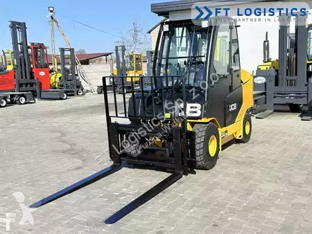 Teleskopický manipulátor JCB