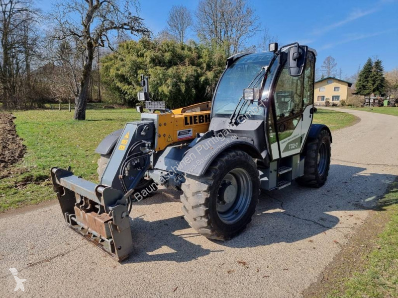 رافعة شوكية تلسكوبية Liebherr T 32-7