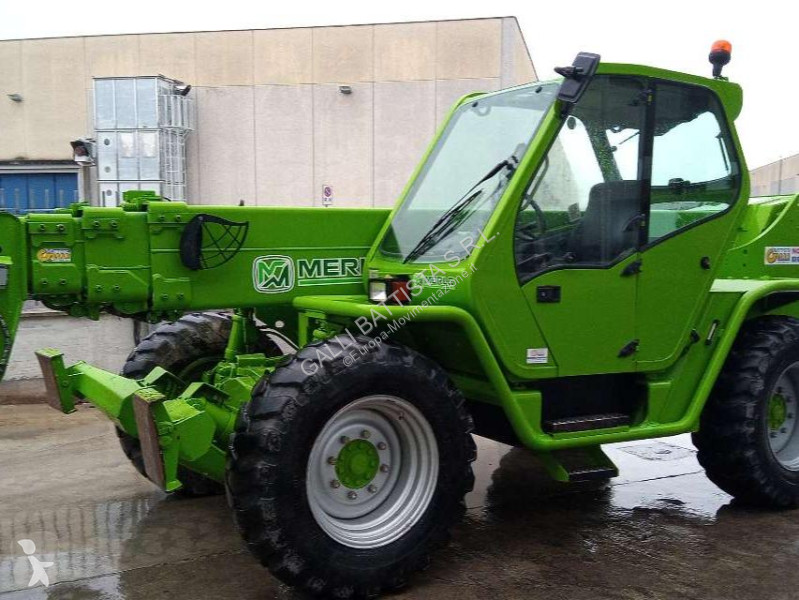 Teleskopický manipulátor Merlo P40.17K