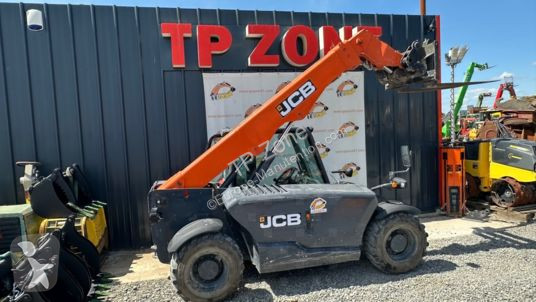 Teleskopický manipulátor JCB 525-60 t4 à 32 900...