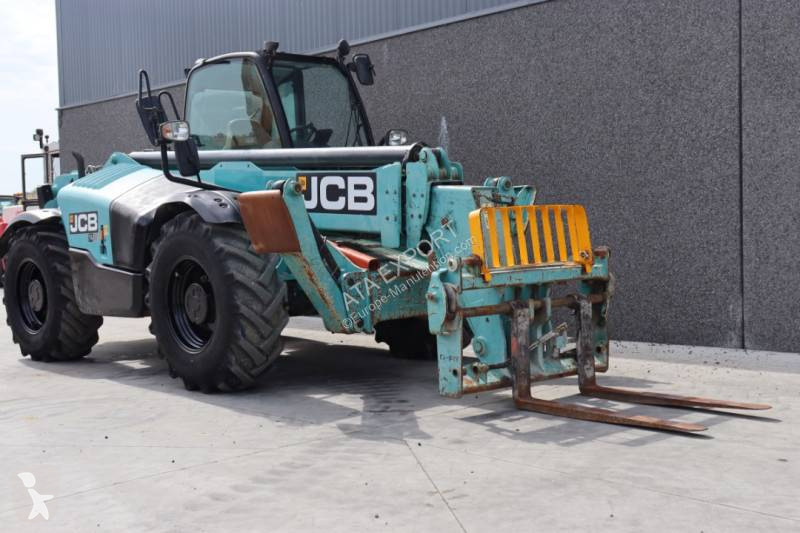 رافعة شوكية تلسكوبية JCB 540 V 140