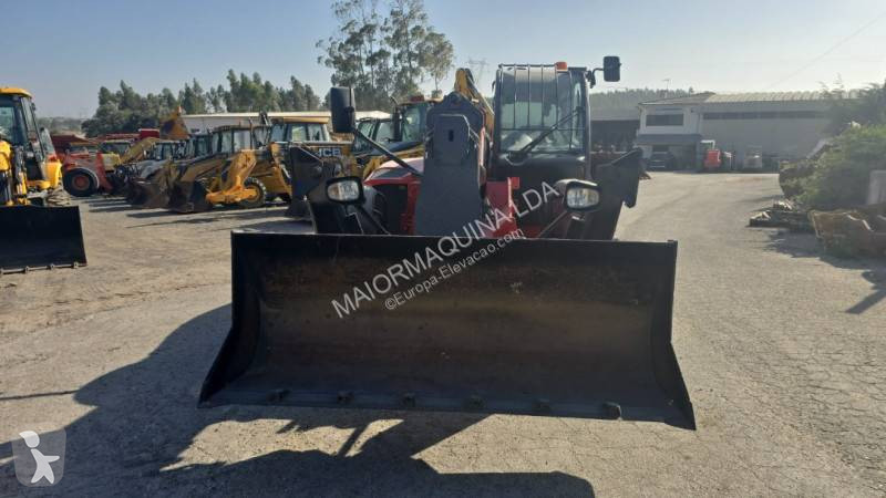 Телескопичен товарач Manitou