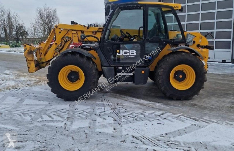 رافعة شوكية تلسكوبية JCB Agri Plus