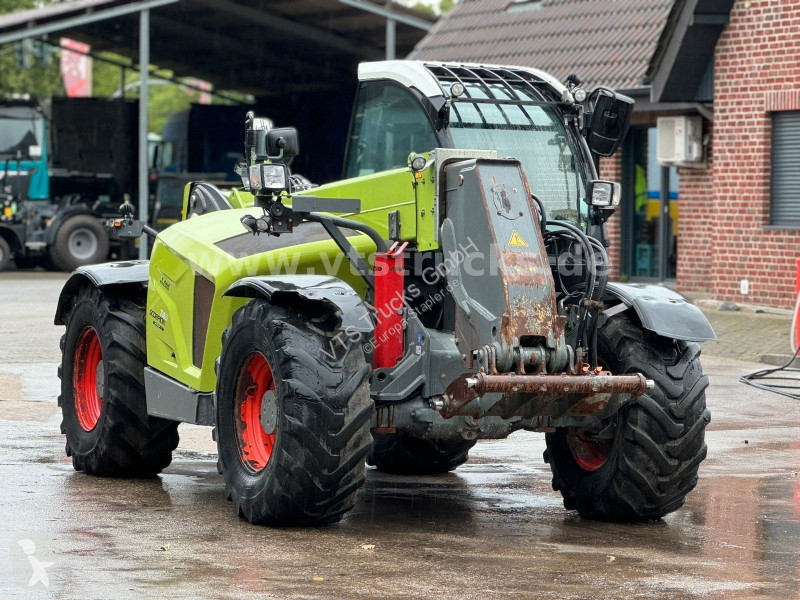 رافعة شوكية تلسكوبية Claas Claas Scorpion 746...