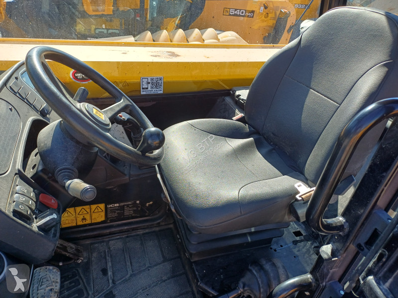 رافعة شوكية تلسكوبية JCB T4F