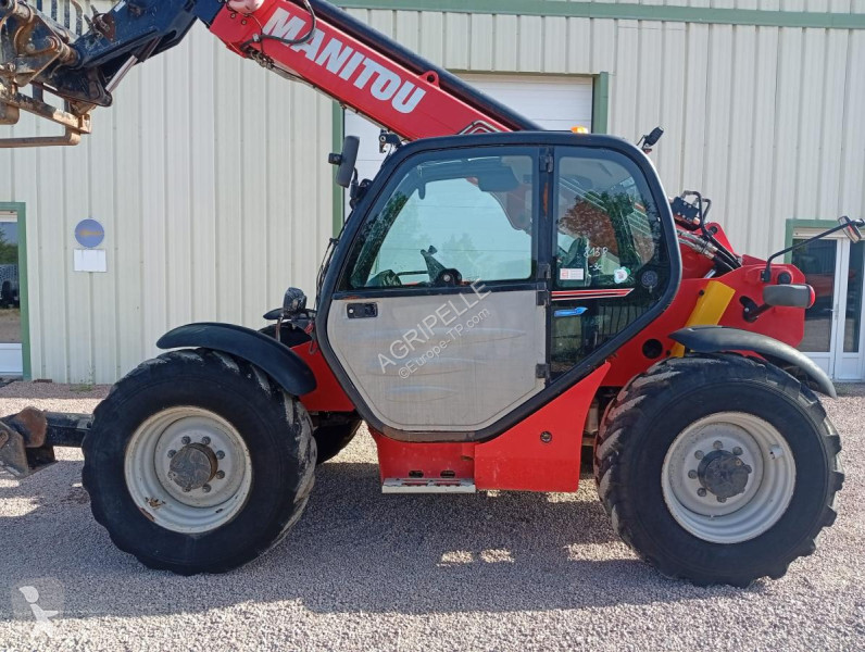 Teleskopický manipulátor Manitou  MT1033