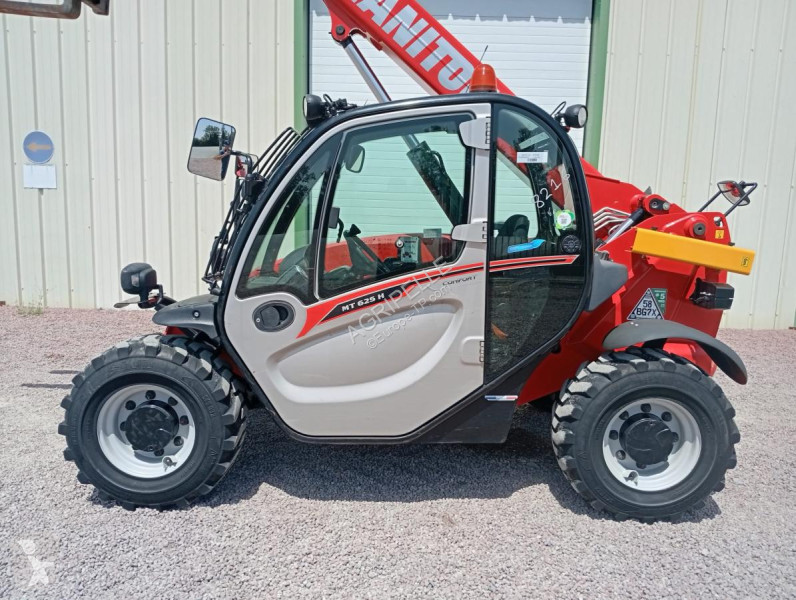 Teleskopický manipulátor Manitou  MT625