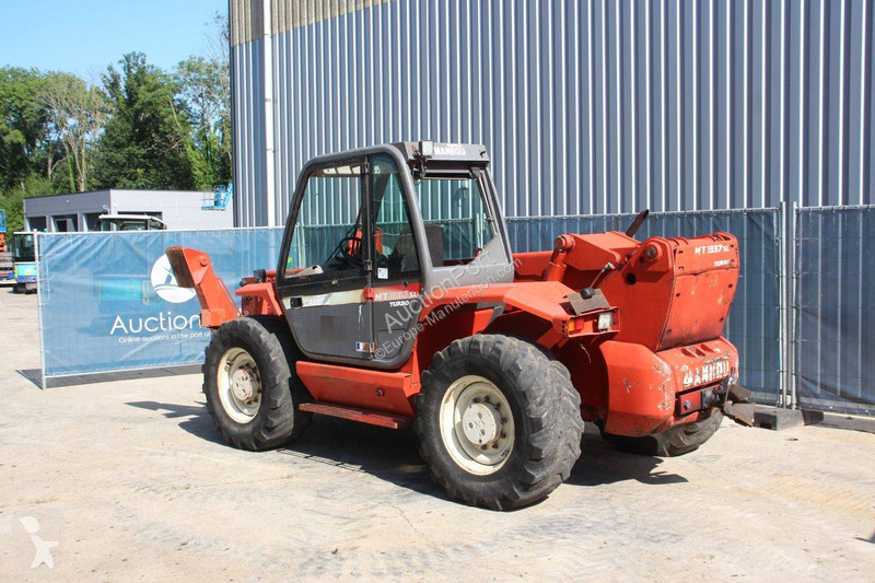 Телескопический погрузчик Manitou MT1337SLT