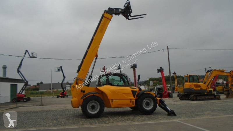 رافعة شوكية تلسكوبية Manitou