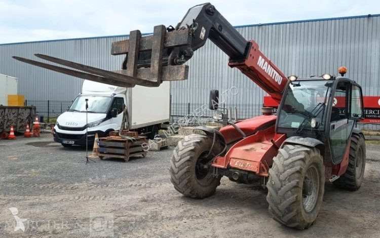 رافعة شوكية تلسكوبية Manitou