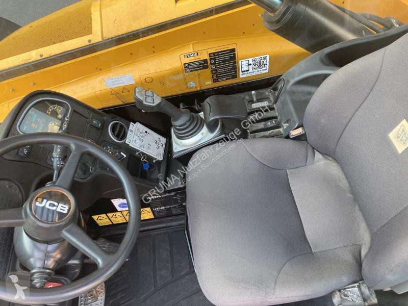رافعة شوكية تلسكوبية JCB  540-180