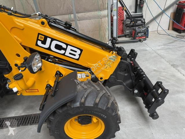 Carretilla telescópica JCB  TM 110