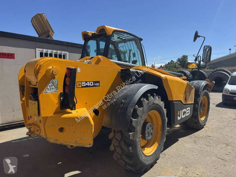 伸缩臂叉车 JCB