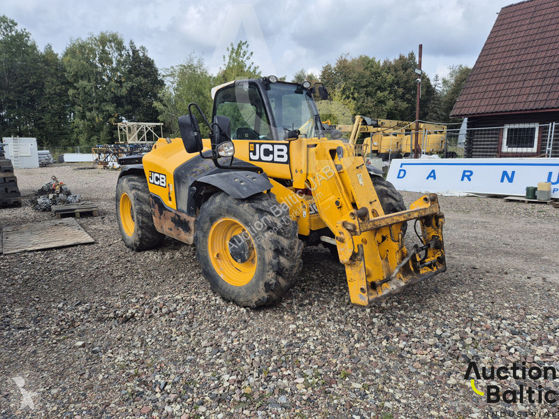Teleszkópos targonca JCB