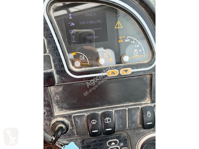 伸缩臂叉车 JCB