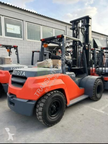 Carretilla diesel Toyota nueva