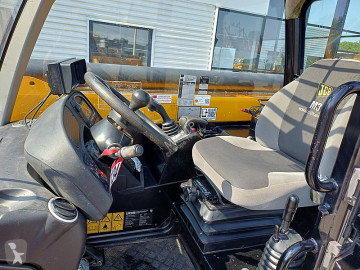 Chariot télescopique JCB