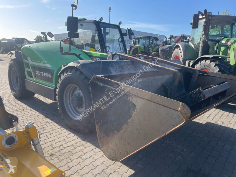 Teleskopisk truck Deutz-Fahr  Agrovector 37.7