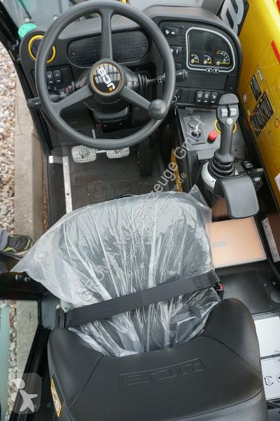 Chariot télescopique JCB  525-60HI-VIZ