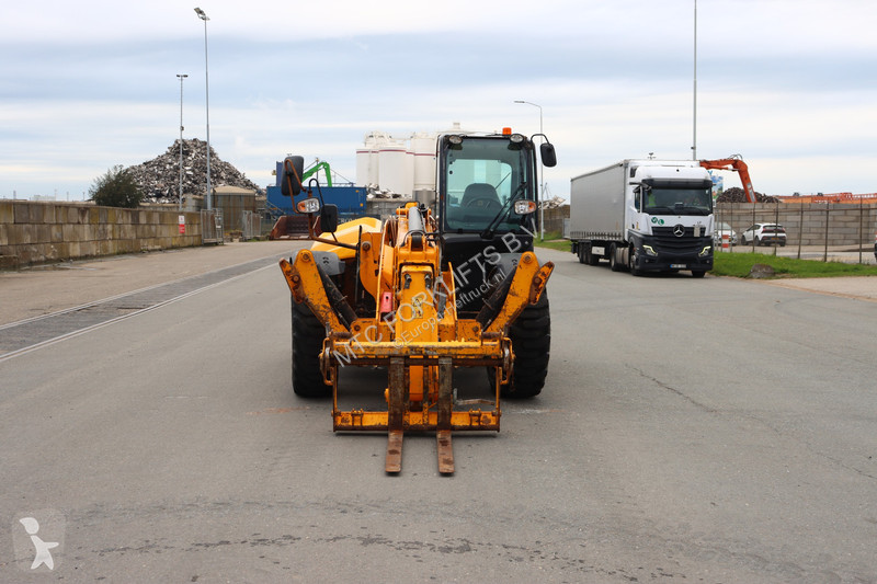 Chariot télescopique JCB