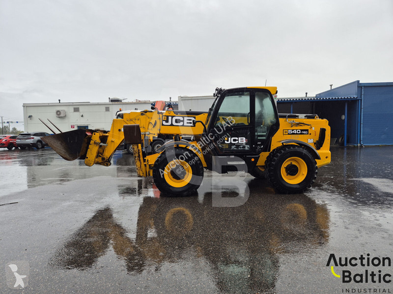 Teleskopický vozík JCB 540V180
