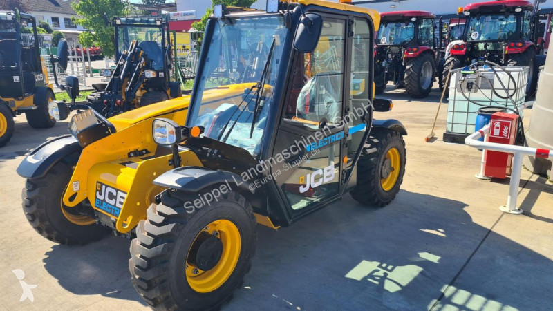 Încărcător telescopic JCB  525-60 ETECH AGRI
