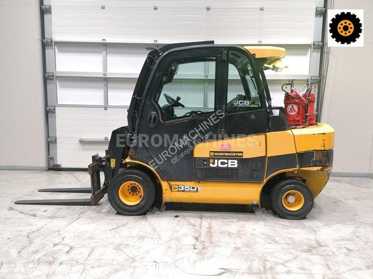 Chariot télescopique JCB 2WD