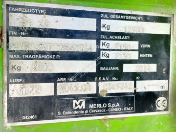 Carretilla telescópica rotativa Merlo