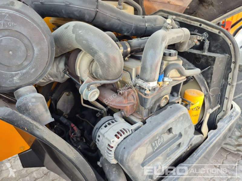 رافعة شوكية تلسكوبية JCB 540-200