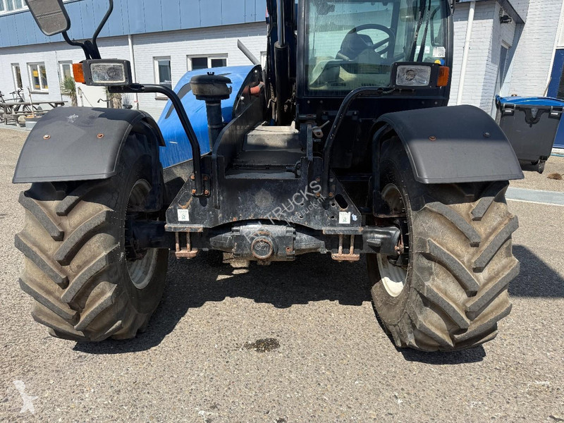 Teleskopický manipulátor New Holland LM5060 CE7...