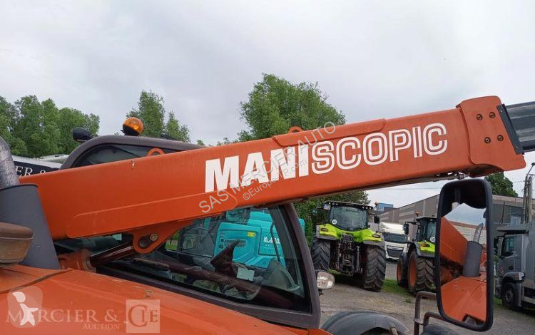 رافعة شوكية تلسكوبية Manitou