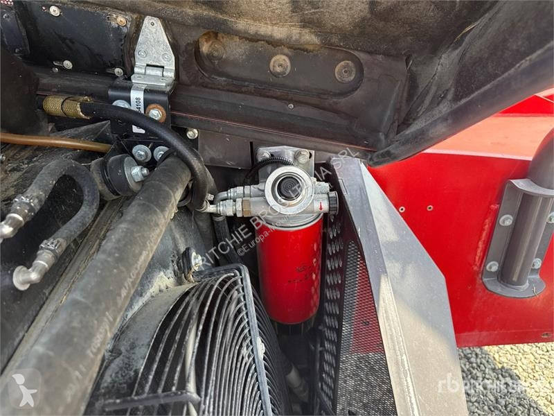 Телескопічний навантажувач Manitou MLT940-120H...