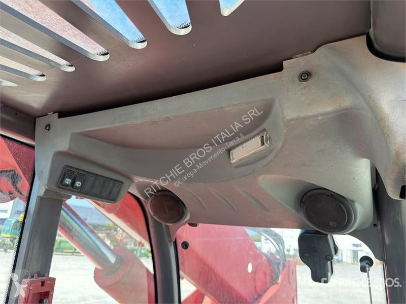伸缩臂叉车 Manitou MRT 2540 ST3 Telehandler