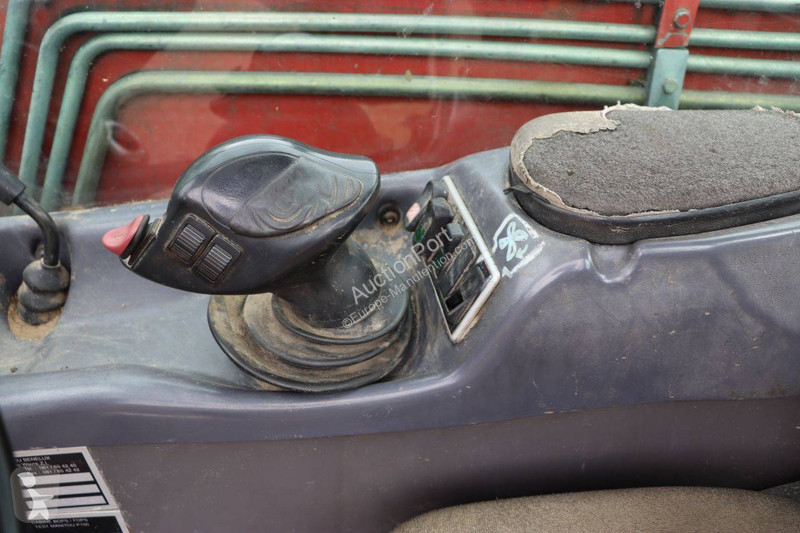 伸缩臂叉车 Manitou