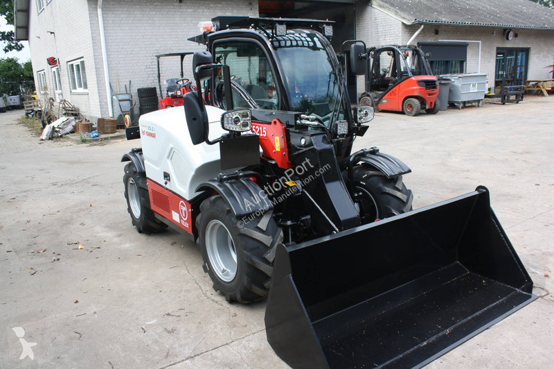 Teleskopický vozík Terex T5215