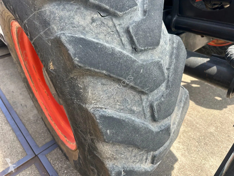 رافعة شوكية تلسكوبية Bobcat T40180 SLPB 31,CE,...