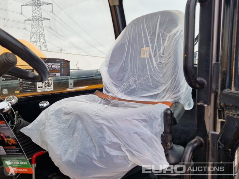رافعة شوكية تلسكوبية JCB 540-140 Hi Viz