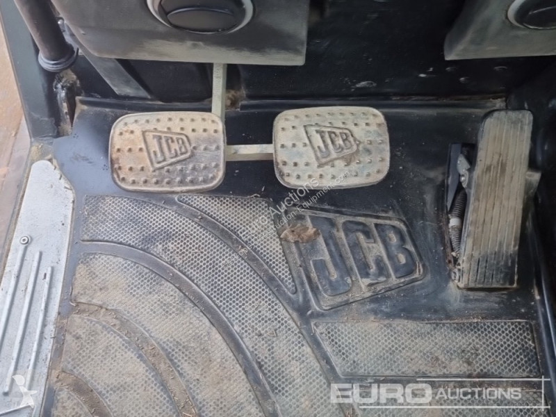 Teleskopický vozík JCB 540-140 Hi Viz