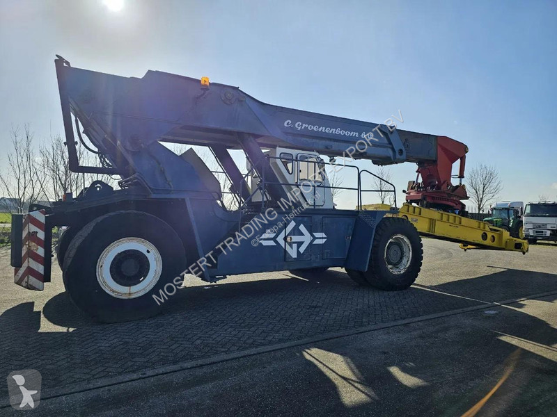 رافعة شوكية ثقيلة  Reachstacker Hyco Boss...