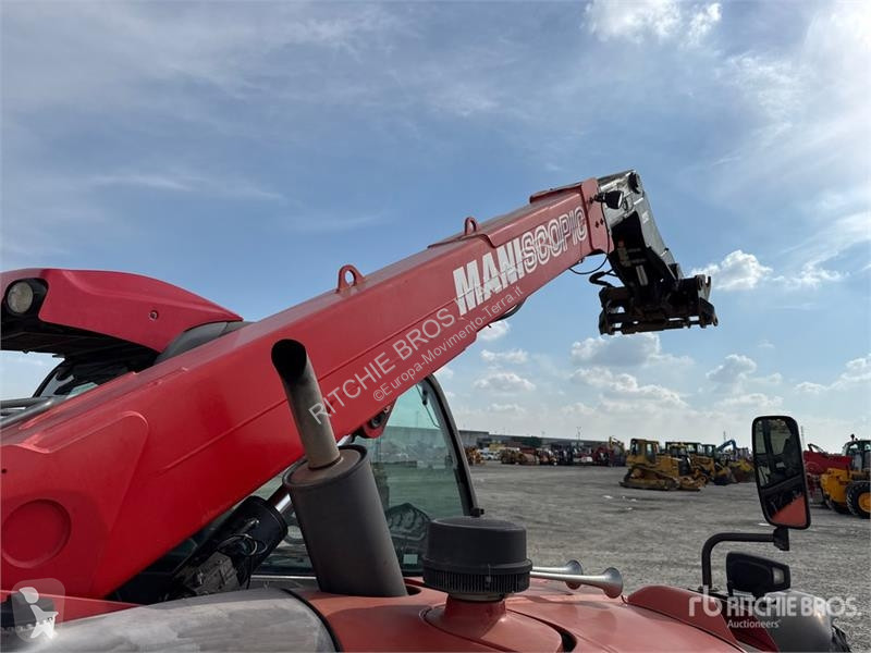 Телескопічний навантажувач Manitou...