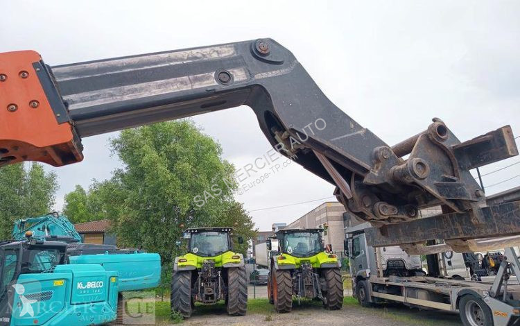 رافعة شوكية تلسكوبية Manitou