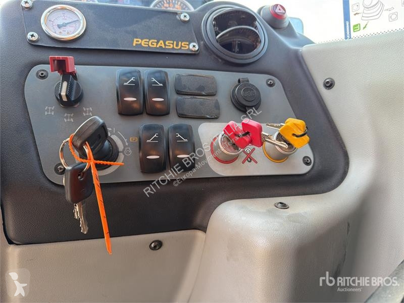 رافعة شوكية تلسكوبية Dieci 40.18 Telehandler