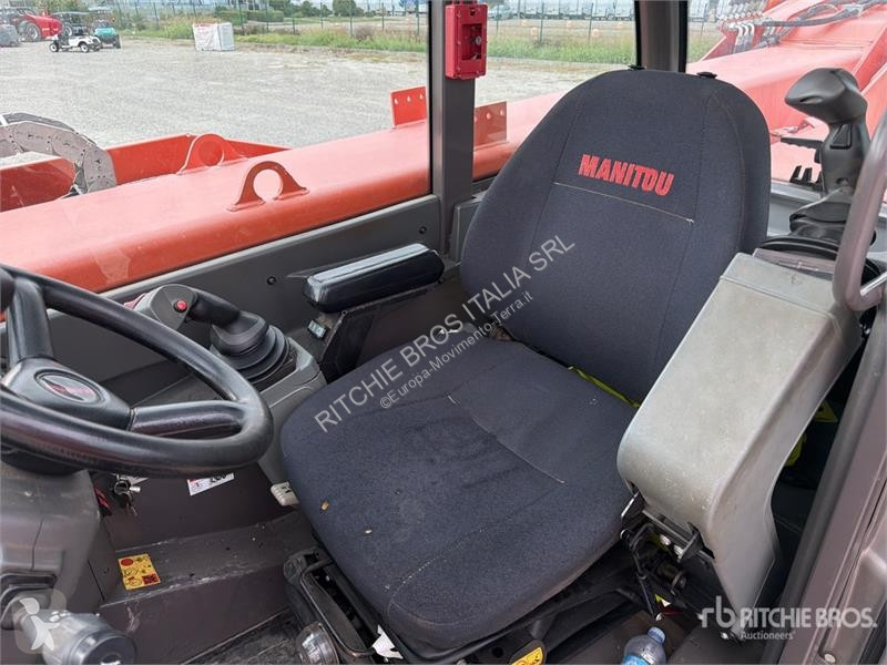 رافعة شوكية تلسكوبية Manitou MRT2150 Privilege+