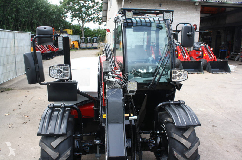 Teleskopický vozík Terex T5215
