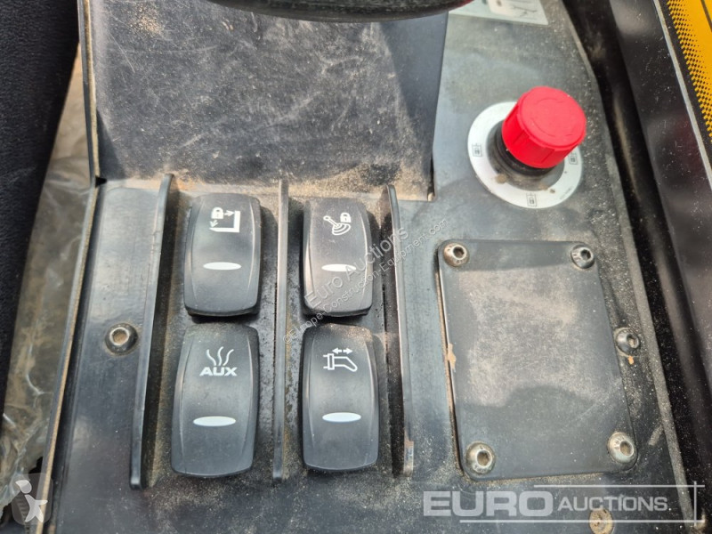 رافعة شوكية تلسكوبية JCB 540-170